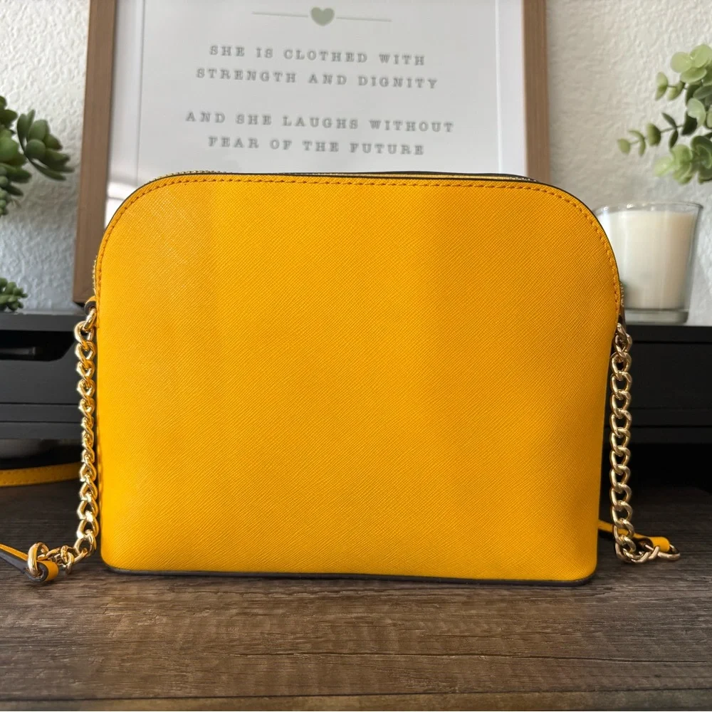 Michael Kors Cindy Large Dome Crossbody - Picture 3 of 11